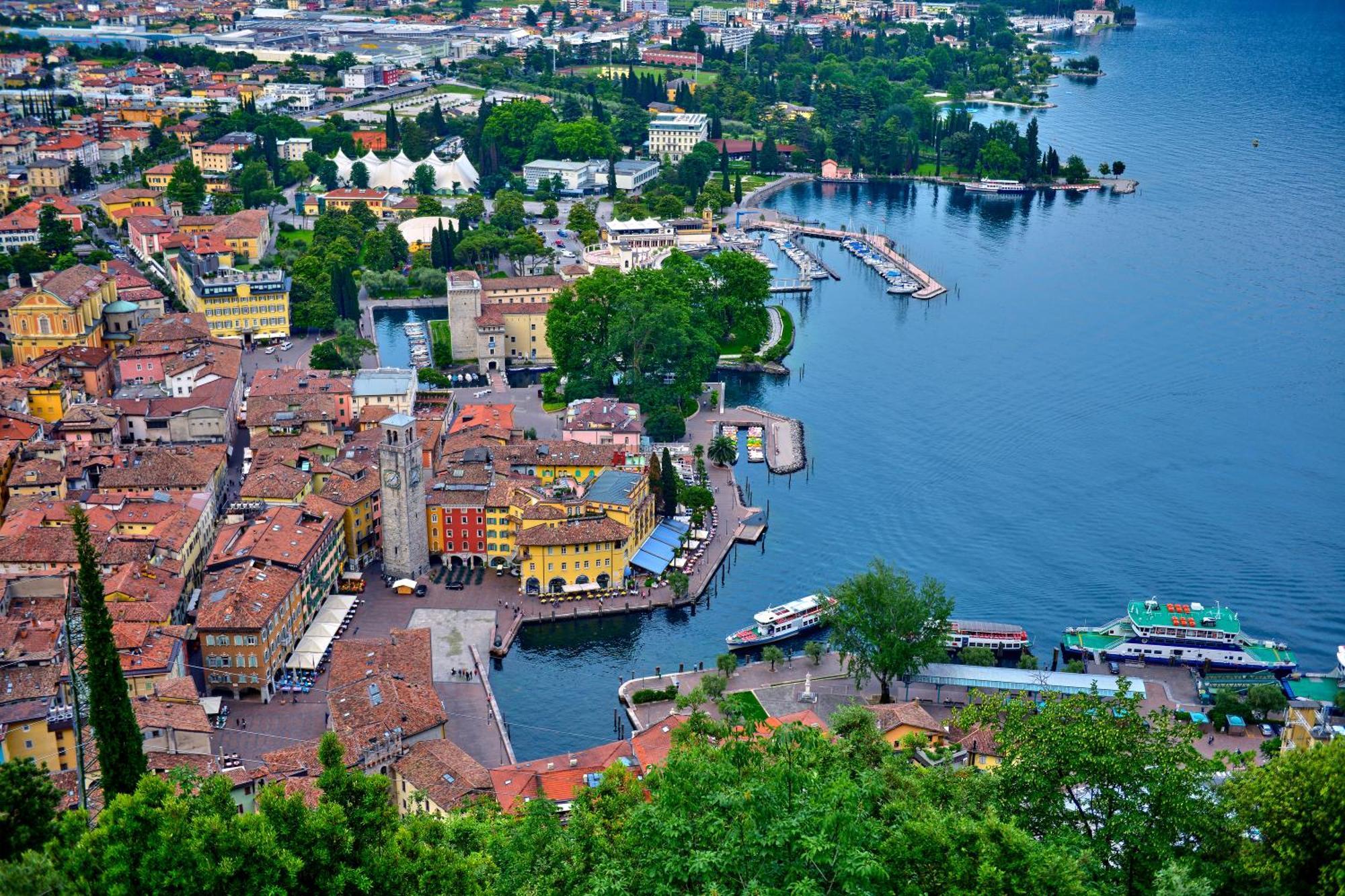 Casa Azzurra 150Mt From Lake - Happy Rentals Riva del Garda Exteriér fotografie